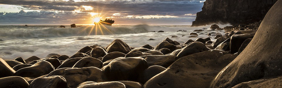 天津厂家直销不锈钢激光打标打码机价格